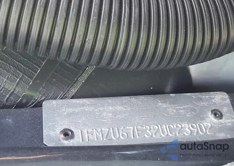 2002 Ford Explorer Sport Trac Choice/Premium/Value from USA, damaged, VIN 1FMZU67E32UC23902